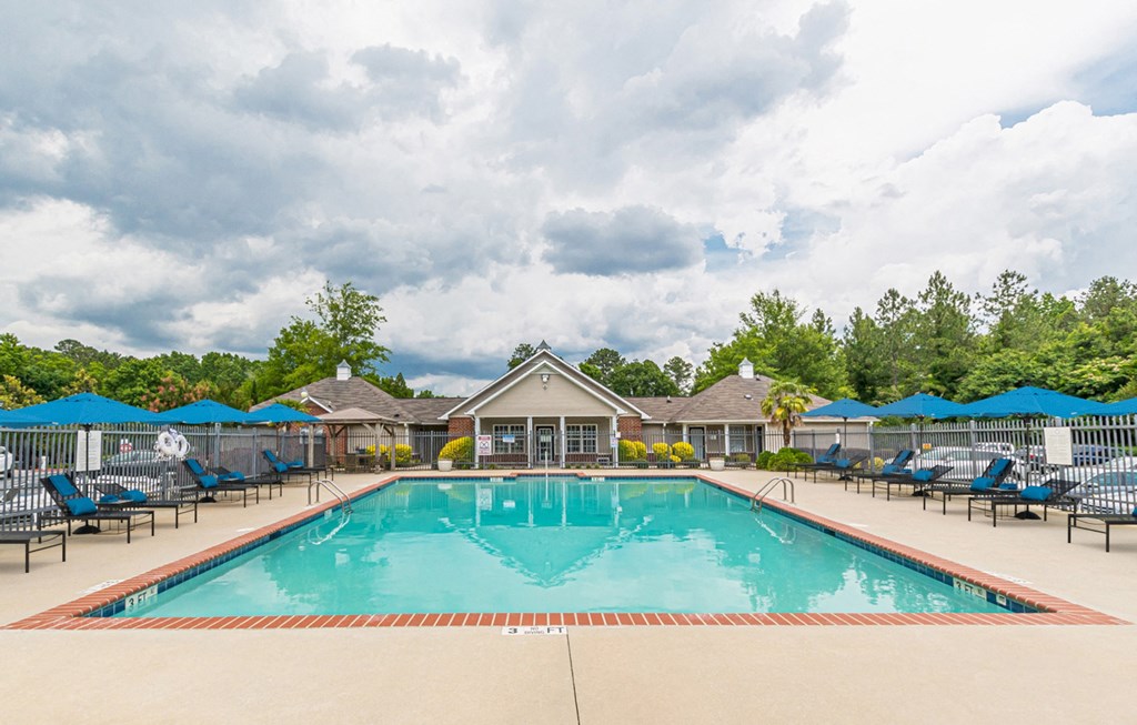 Dominium-The Parkton-Virtually Staged Pool