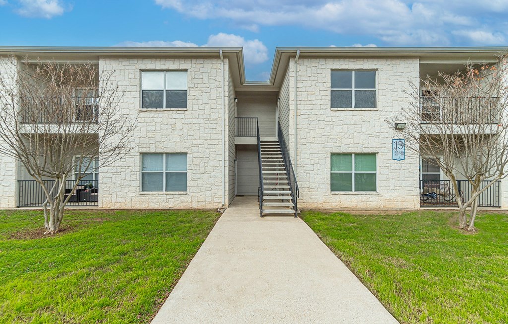 Dominium-The Springs-Exterior at The Springs, Pasadena