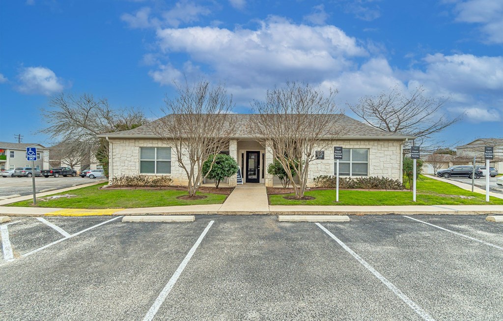 Dominium-The Springs-Leasing Office at The Springs, Texas