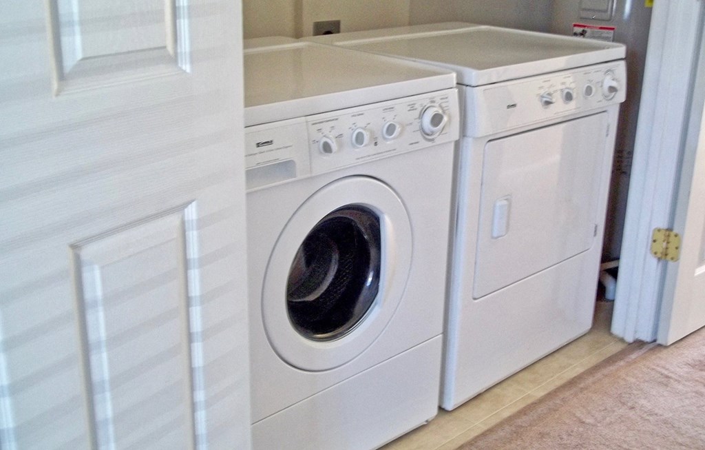 Dominium-Three Rivers Landing-Washer and Dryer