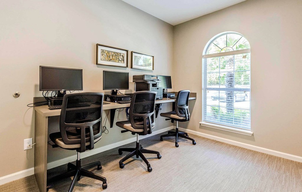 Valley Hill_Business Center