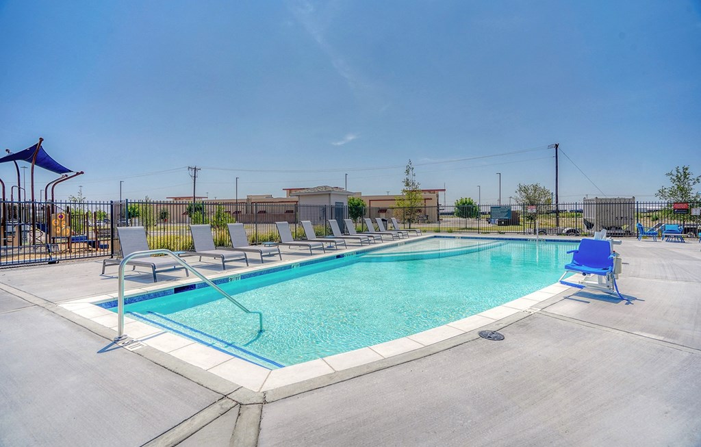 Pool at Ventura at Tradewinds, Midland, TX, 79706