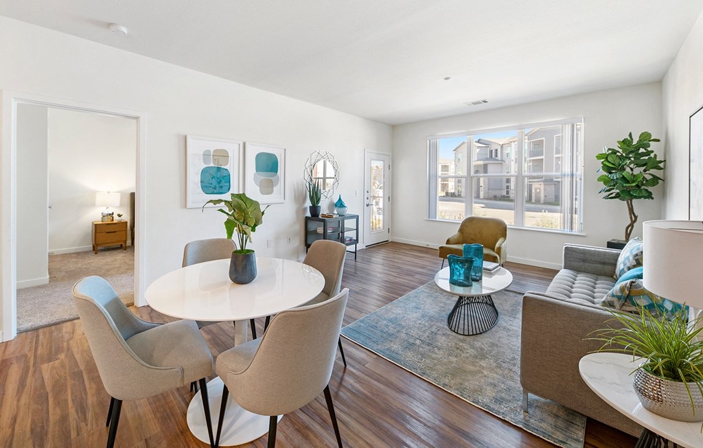 Dining Area at Ventura at Tradewinds, Midland, TX, 79706