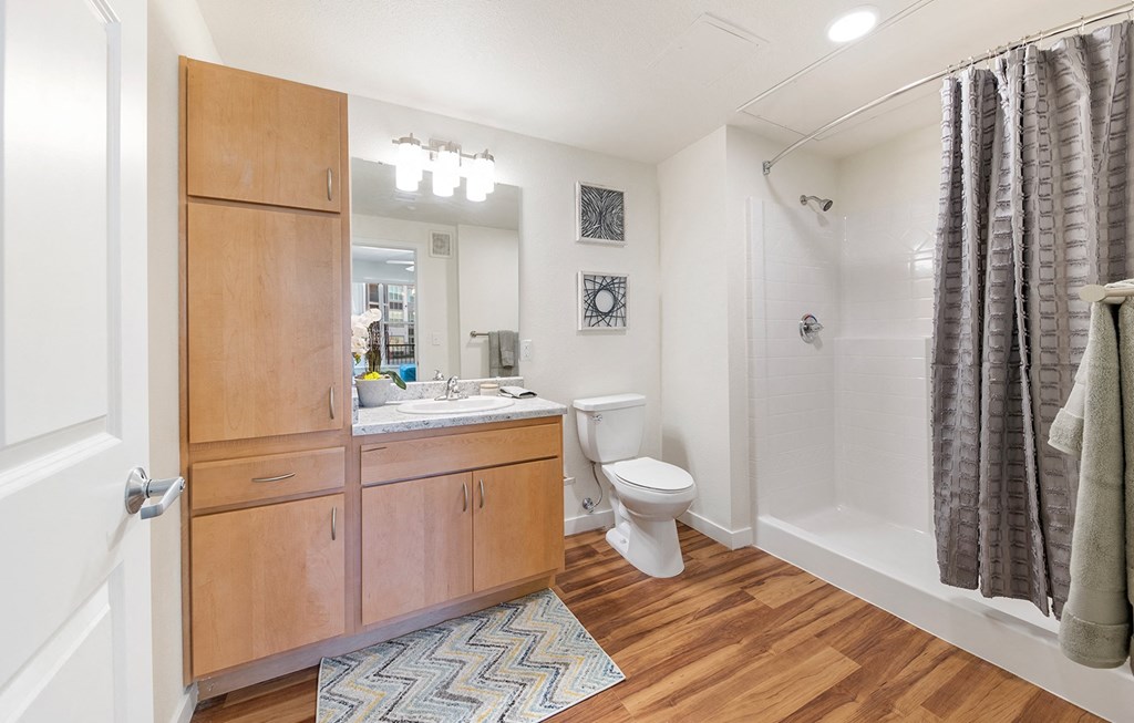 Bathroom With Bathtub at Ventura at Tradewinds, Midland, TX, 79706