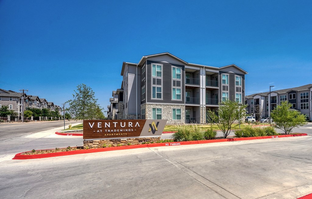 Exterior at Ventura at Tradewinds, Midland, TX