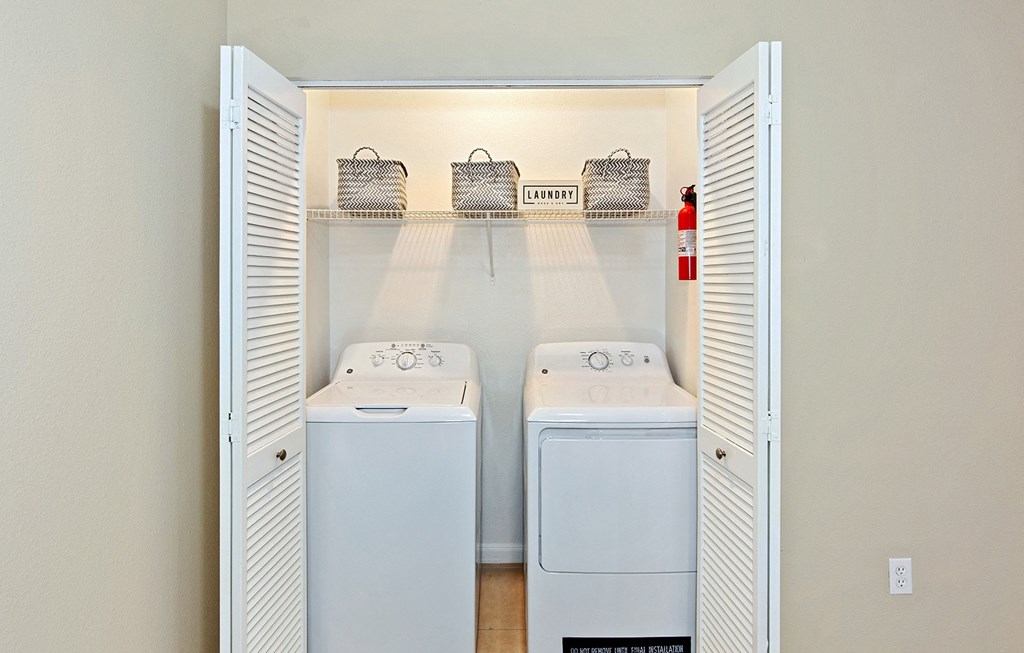 Washer Dryer at Vermillion Apartments, Houston, TX