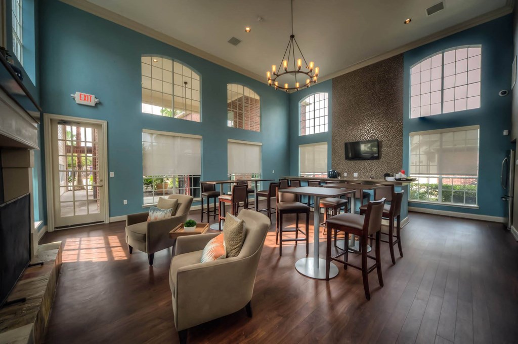 Specious Community Roomat Villa Springs, Houston