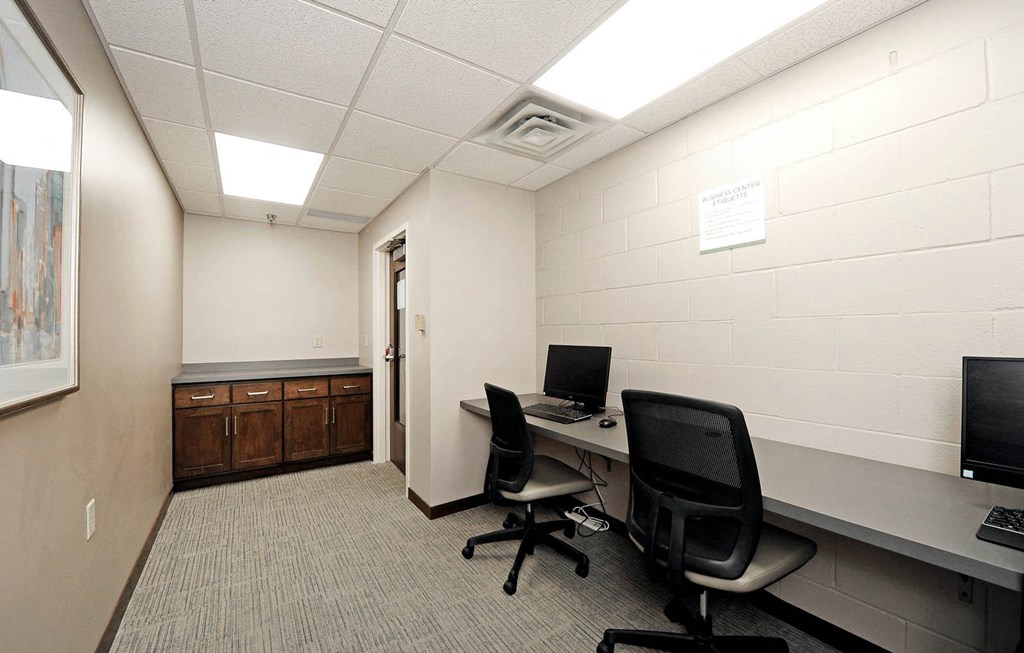 Village Green_Business Center