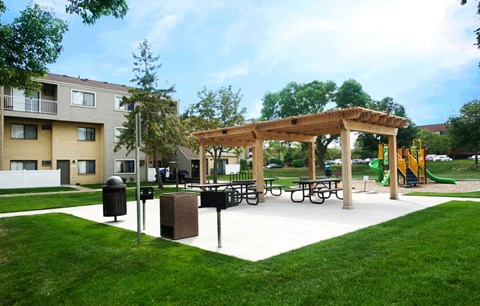 Village Green_Picnic Pavilion