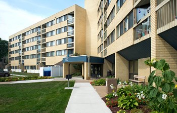 Village Green_Exterior - Photo Gallery 5