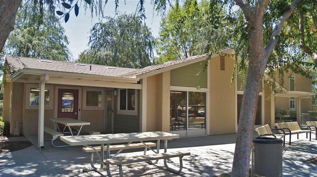 Village Meadows_Lounge Area