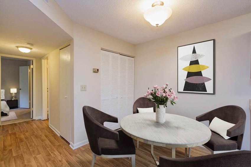 Waterview_Dining Room - Photo Gallery