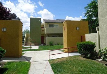 Westview Terrace_Exterior - Photo Gallery 3