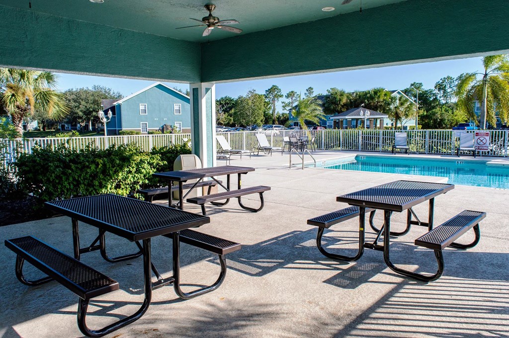 Whistlers Green_Pool Picnic Area