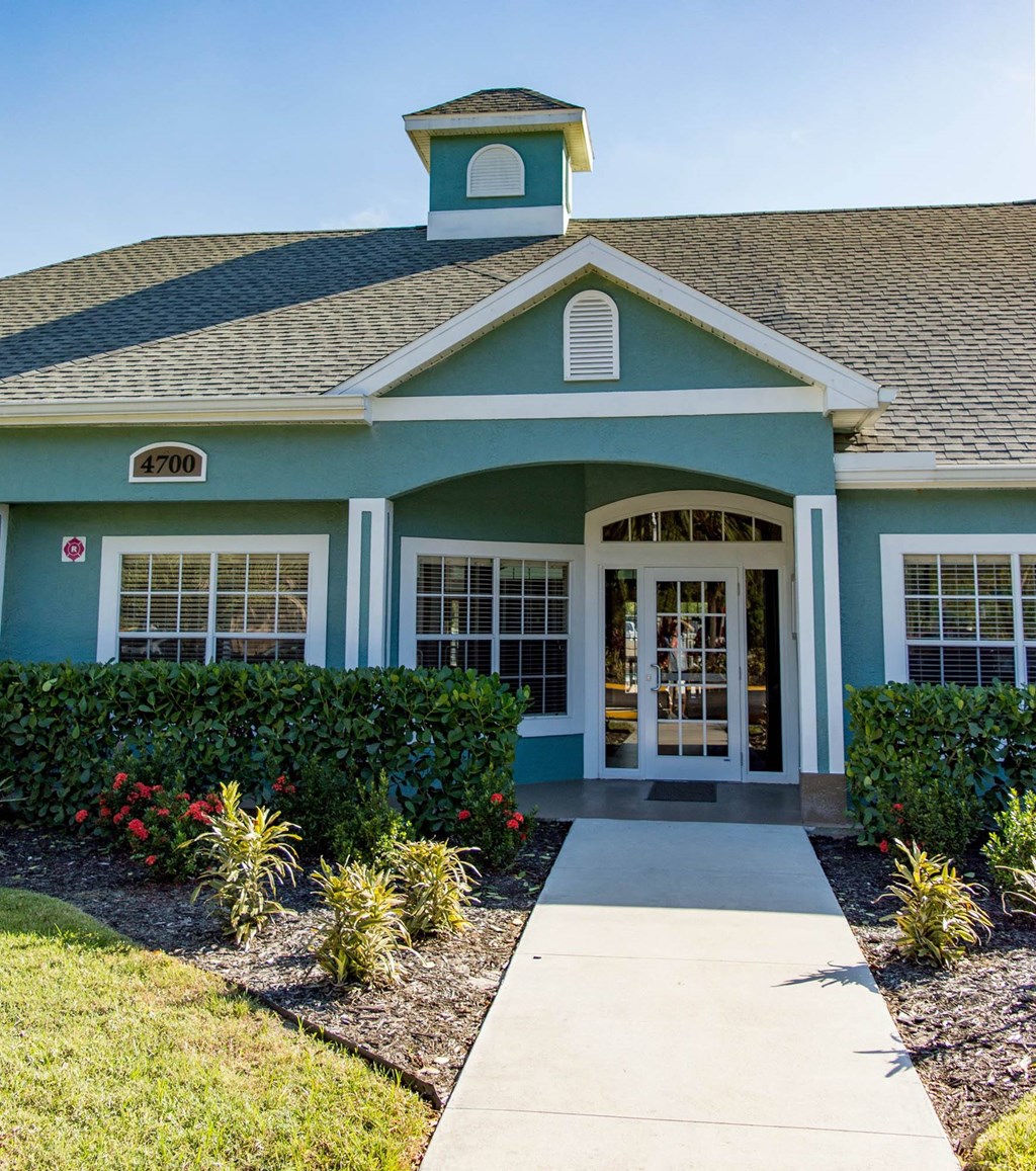 Whistlers Green_Leasing Office