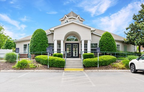 Dominium-Willow Creek-1 - Leasing Office-WEB(2).jpg