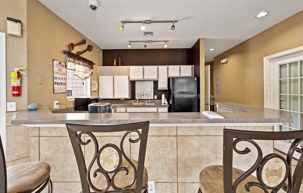 Dominium-Willow Creek-Community Kitchen