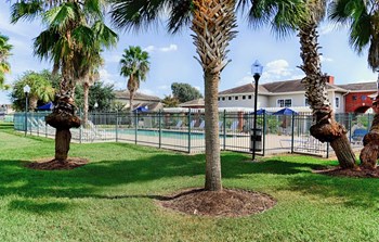 Woodlands of Beaumont_Pool - Photo Gallery 5
