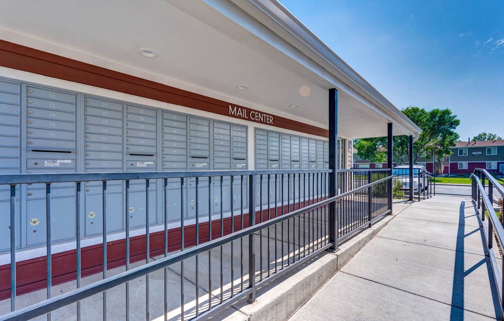 Woodside Village_Mail Kiosk