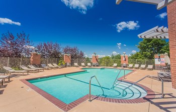 Bluffs at Nine Mile Creek_Outdoor Swimming Pool - Photo Gallery 2