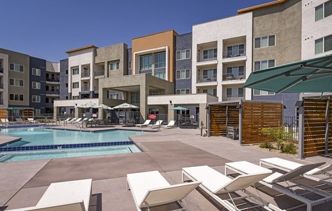 Dominium_Casa_Pool.jpg