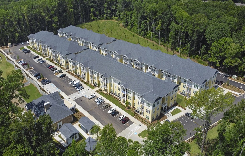 Exterior at Creekridge on the Park Apartments, Charlotte, NC, 28212
