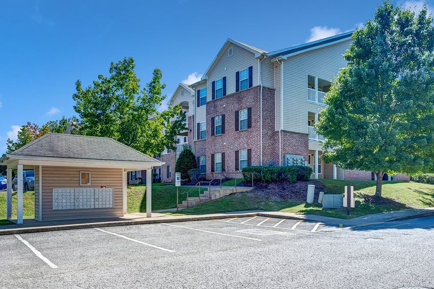 The Flats On Waters Edge Apartments, 3940 Bell Road, Hermitage, TN ...