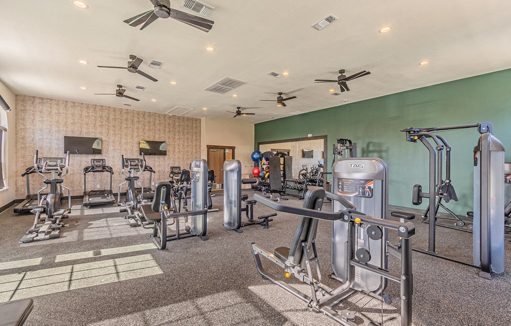 Dominium_Hickory Manor_Fitness Center