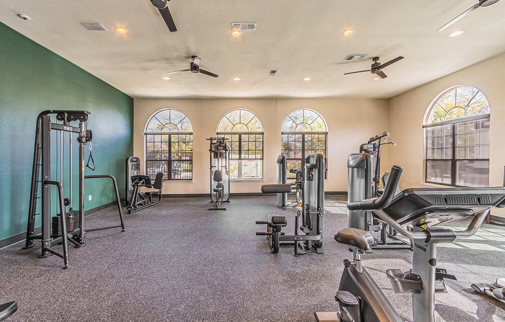 Dominium_Hickory Manor_Fitness Center