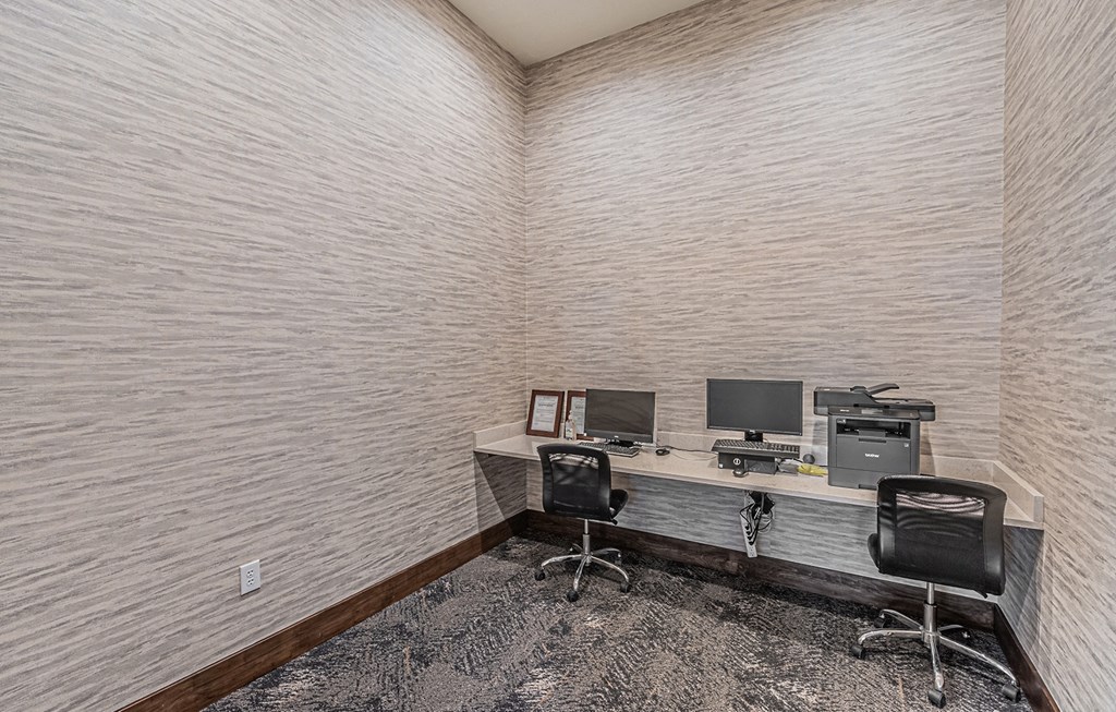 Dominium_Hickory Manor_Business Office