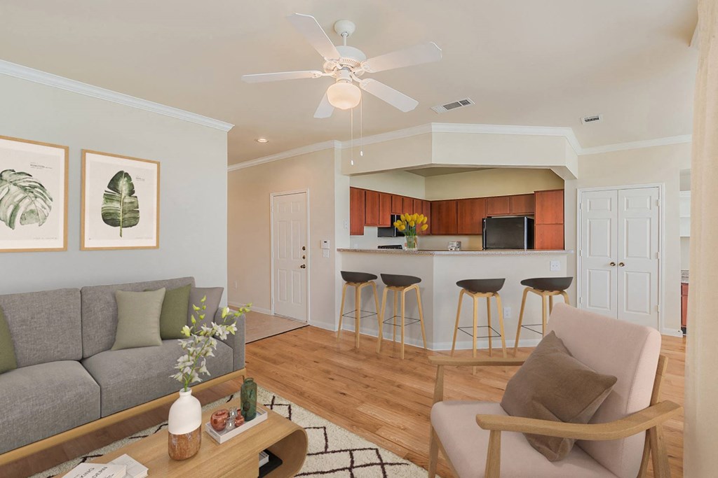 Dominium_Lakeside Pointe_Virtually Staged Apartment Home Kitchen