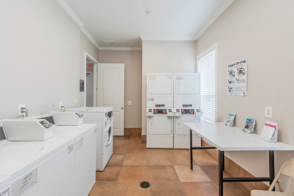 Dominium_Lakeside Pointe_On-Site Laundry Facility