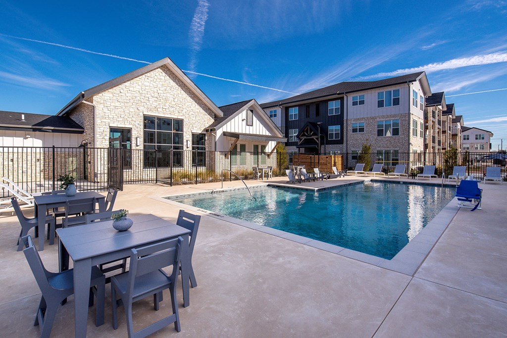 Poolside Dining Table at Matlock Flats, Arlington, TX