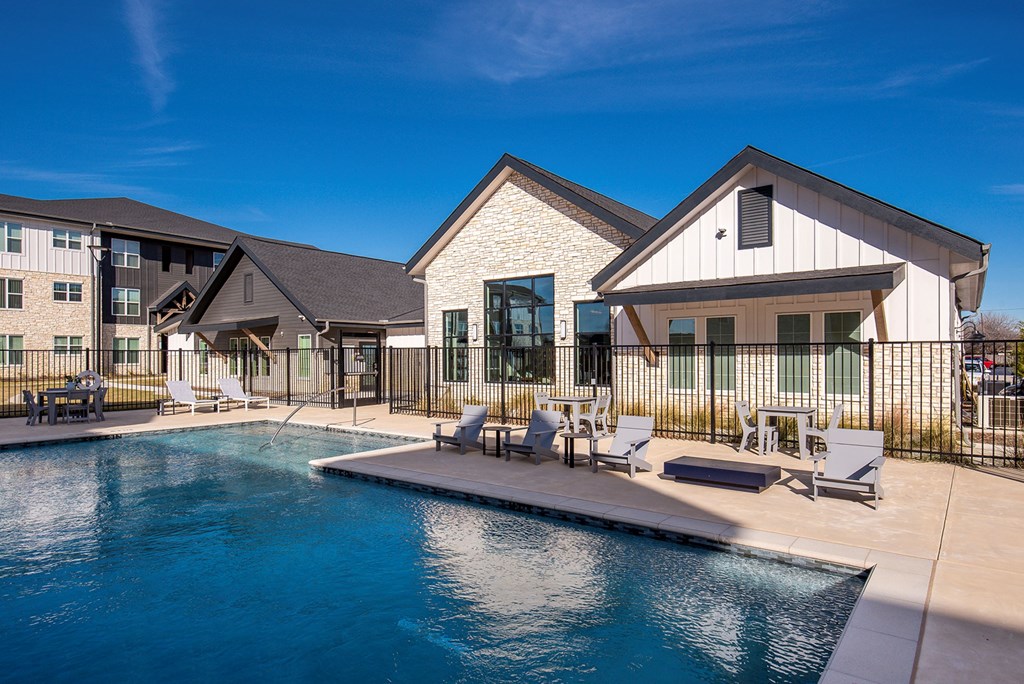 Sparkling Pool at Matlock Flats, Arlington, TX 76001