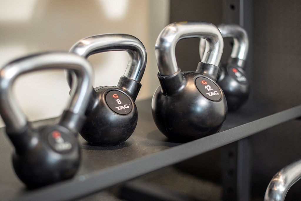 Dumbbells at Matlock Flats, Arlington, 76001