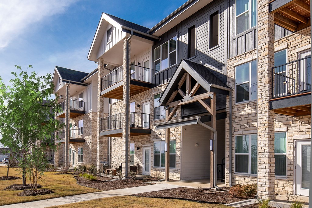 Exterior View at Matlock Flats, Arlington, 76001