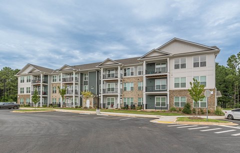 Exterior area at The Promenade Apartments, McDonough, GA