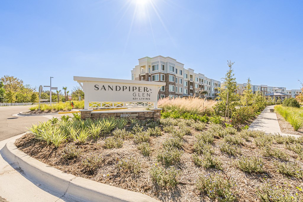 Exterior area at Sandpiper Glen 62+ Apartments, Orlando