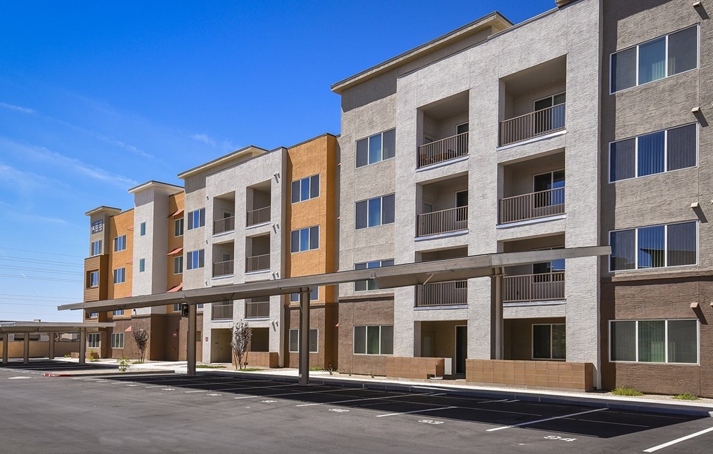 Dominium_Suncrest Vista_Covered Carport Parking.jpg