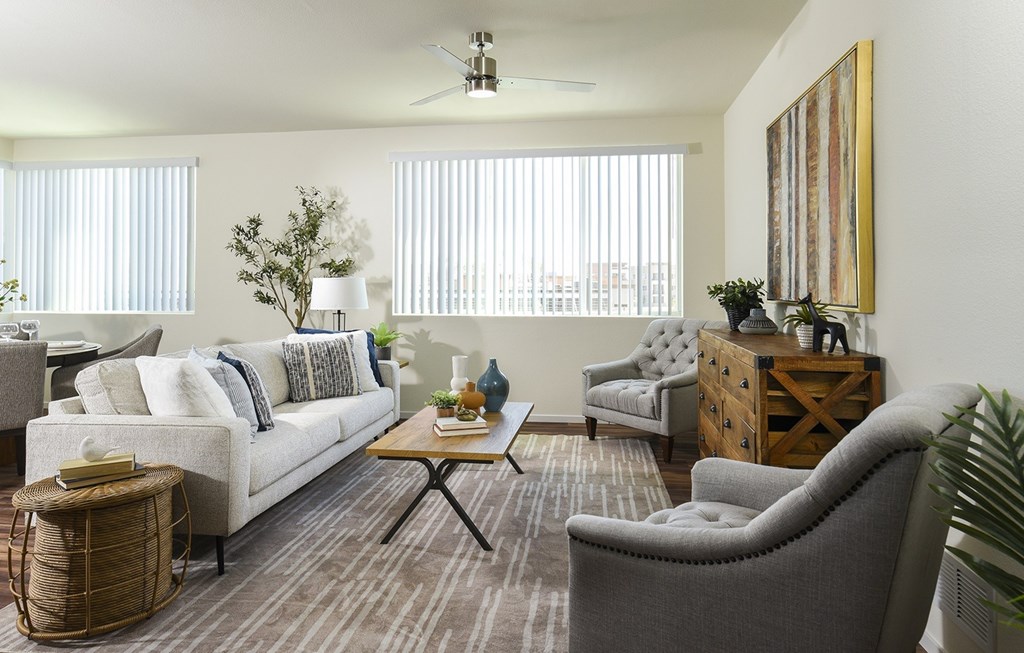 Dominium_Suncrest Vista_Living Room.jpg