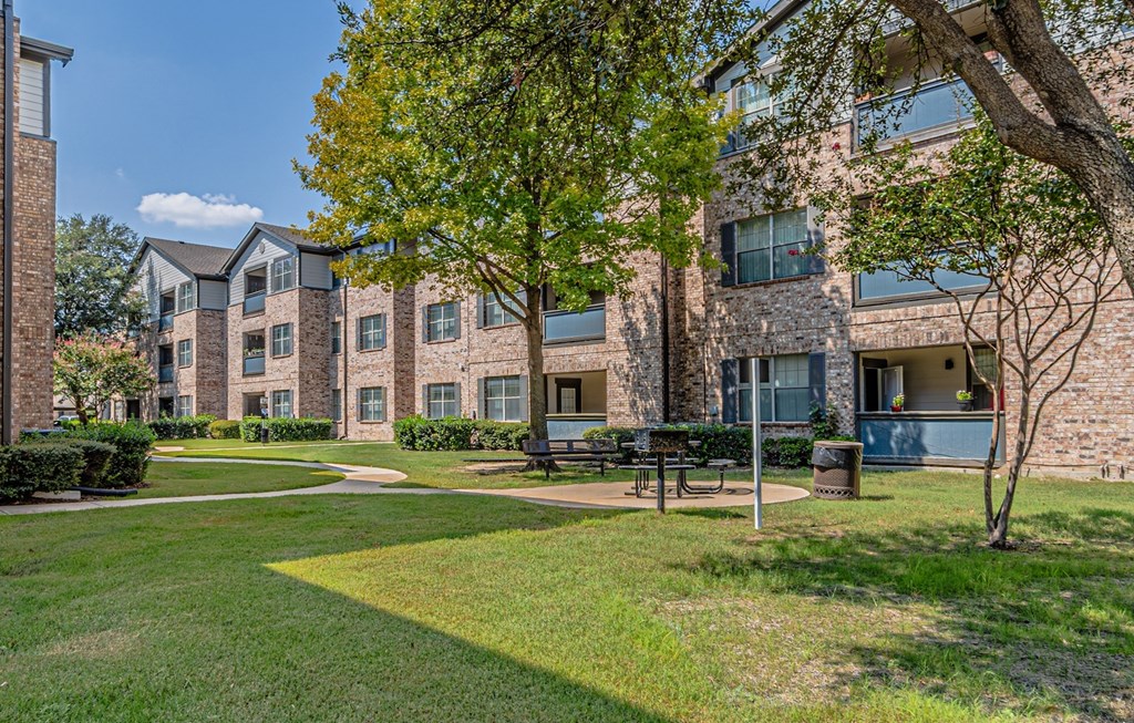 Dominium_The Cesera_Exterior 2.jpg