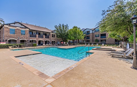 Dominium_The Cesera_Pool 1.jpg