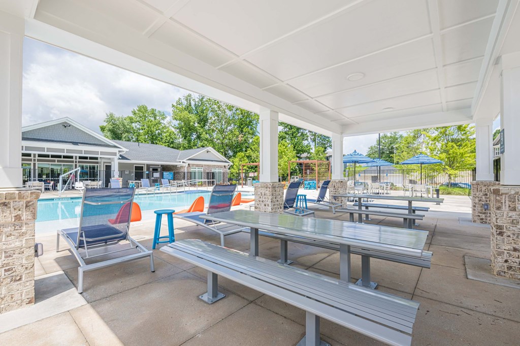 Swimming side seating area at The Meridian Apartments, Decatur, GA, 30032