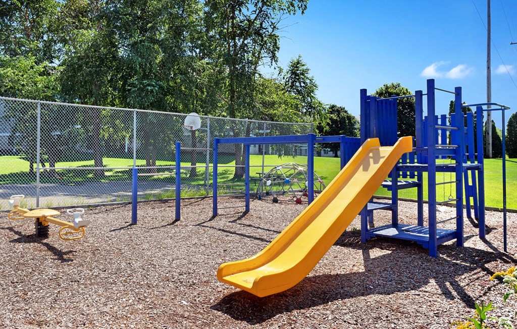 Dominium_Tralee Terrace_Outdoor Playground Area