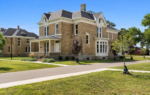 Dominium_Upper Post Flats_Exterior 9.jpg