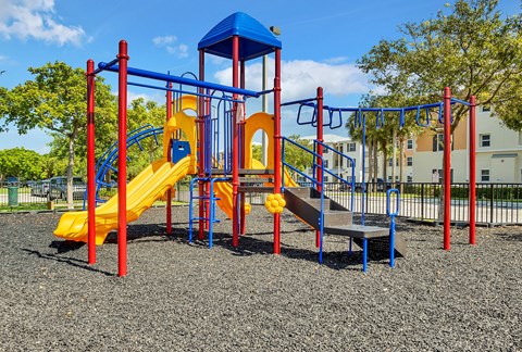 Dominium_Village at Delray_Outdoor Playground Area