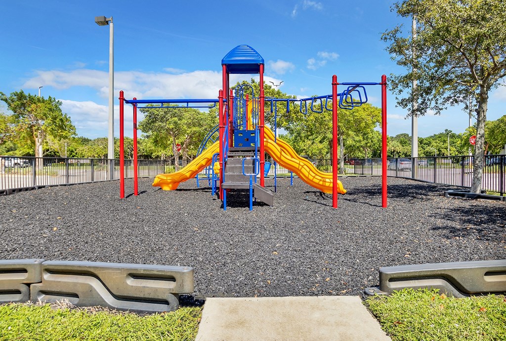 Dominium_Village at Delray_Outdoor Playground
