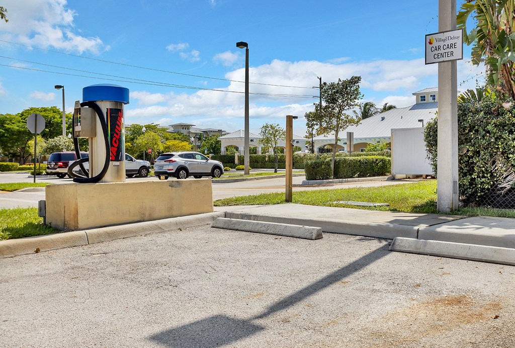 Dominium_Village at Delray_Car Wash Station