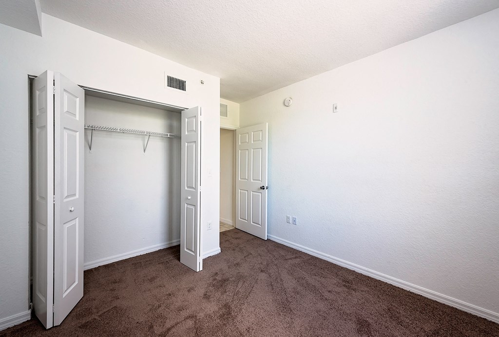 Dominium_Village at Delray_Vacant Apartment Bedroom