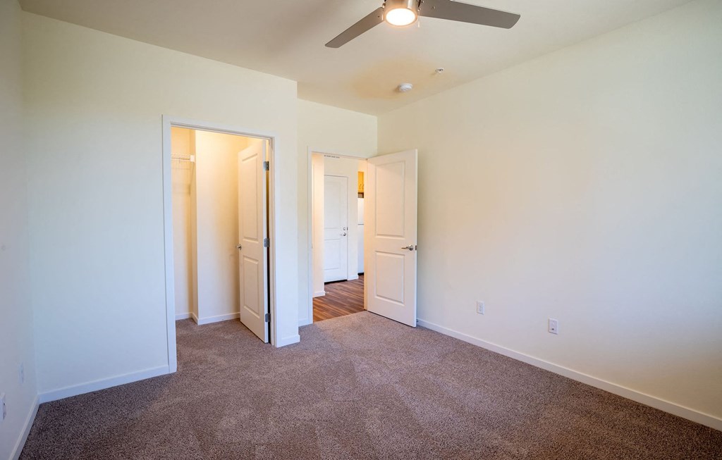 Dominium_Casa Azure_32 - Vacant 1-2 BR Bedroom_Web(3)